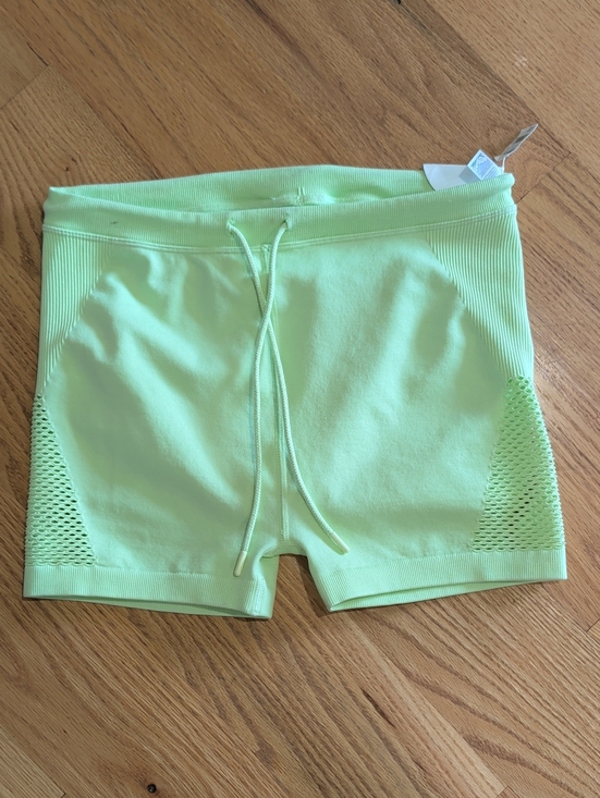 Offline Pants - Women’s Light Green Seamless Bike Shorts with Drawstring Waist
